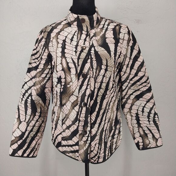 Chico's Lightweight Quilted Jacket Pink Brown Black Abstract Print Size 1 or M/8 - Picture 1 of 7